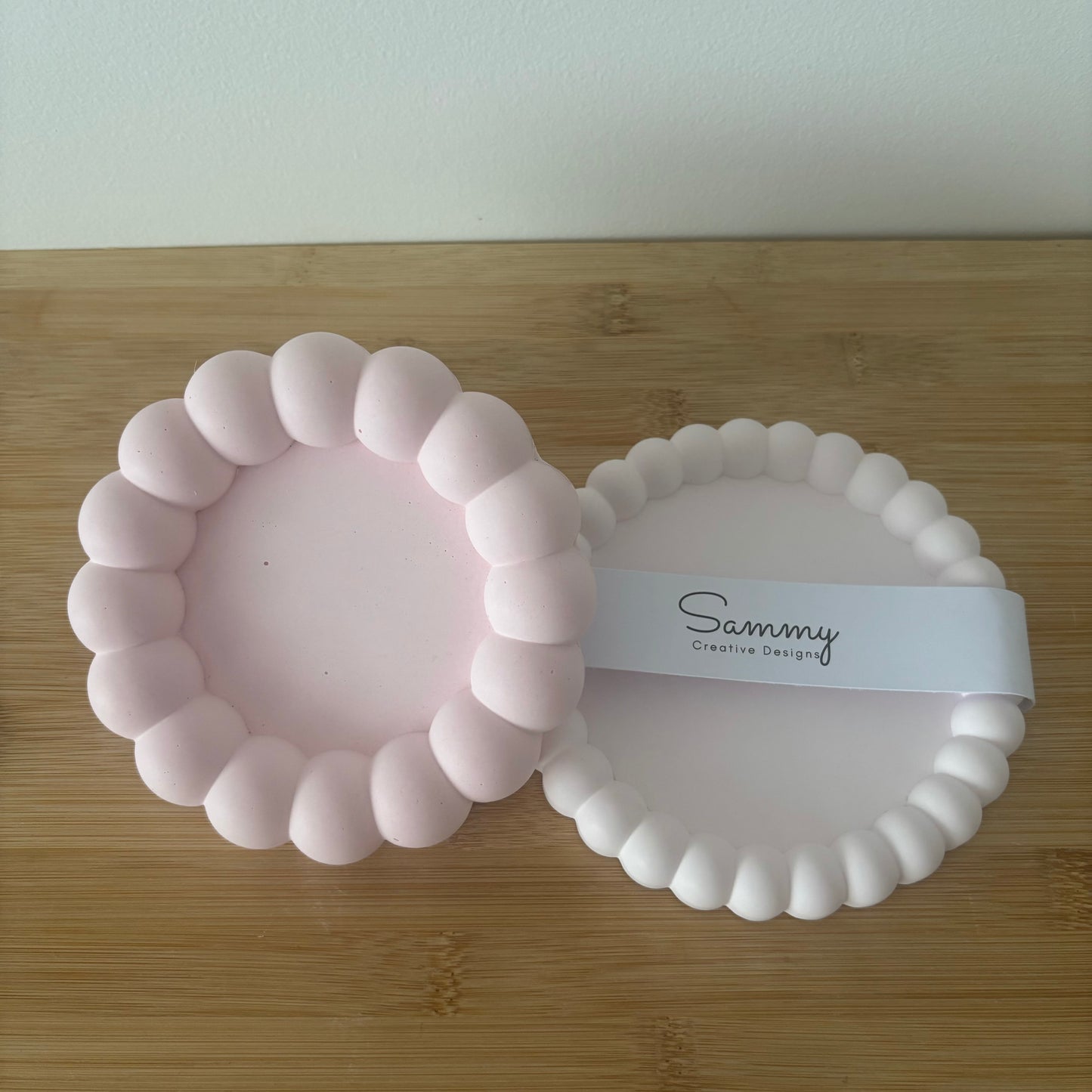 Bubble trinket tray